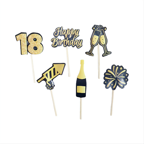 Set 6 Toppere Tort Carton Negru si Auriu 18 Ani (Black & Gold) 8 cm Set de 6 toppere din carton pentru tort de majorat 18 ani