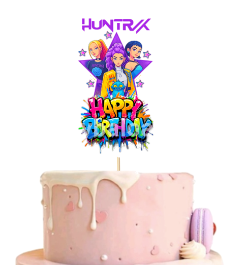 Topper Tort Happy Birthday Kpop Demon Hunters – Decor Petrecere Topper pentru tort din carton cu mesajul Happy Birthday si tematica Kpop Demon Hunters